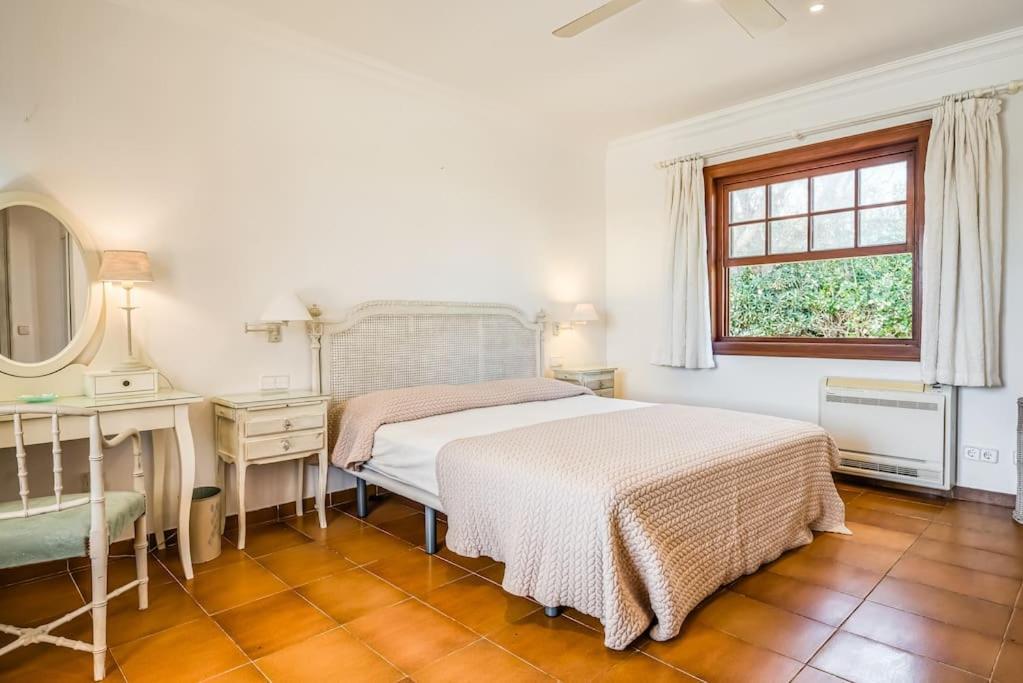 La Calma Espectacular Villa Con Jardin Y Piscina En Menorca サルガール エクステリア 写真