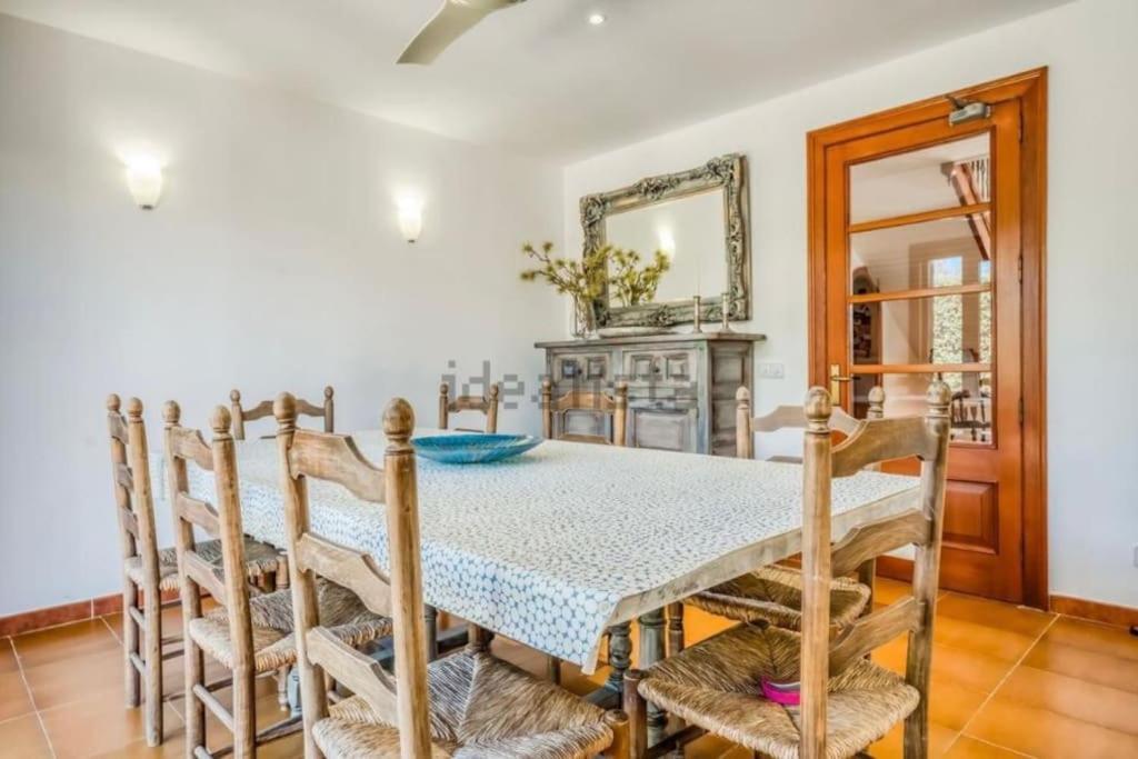 La Calma Espectacular Villa Con Jardin Y Piscina En Menorca サルガール エクステリア 写真